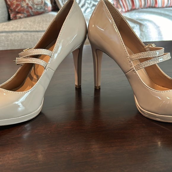 Calvin Klein Women’s Heel Cream baby pink color Size 6 Excellent condition - Picture 7 of 15